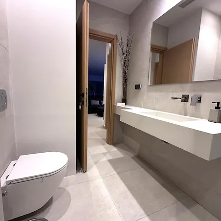Rvg Penthouse With Pool In Apartment *