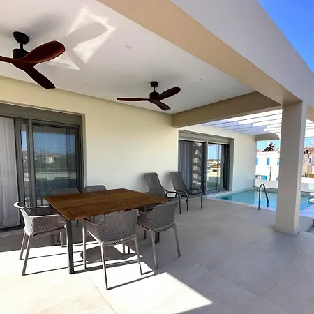 Rvg Penthouse With Pool In 포르토헬리