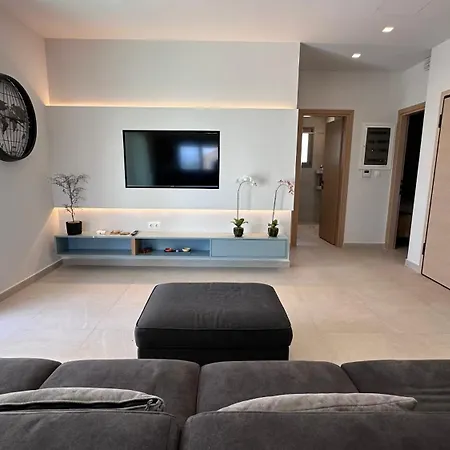 Rvg Penthouse With Pool In *